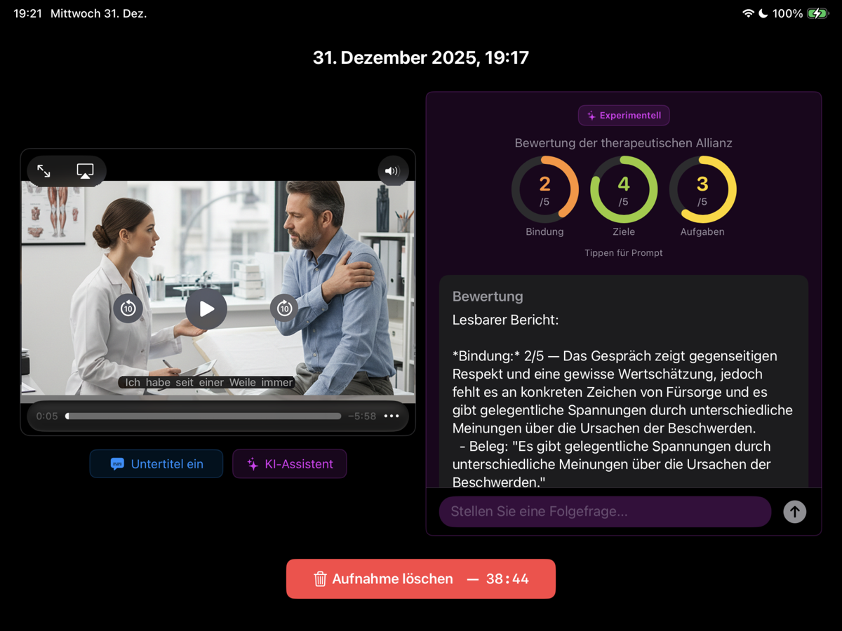 KI-Bewertung neben dem Video, markiert als «Experimentell»: Bindung 2 von 5, Ziele 4 von 5, Aufgaben 3 von 5, darunter ein Bericht, der für jede Punktzahl den Beleg nennt.